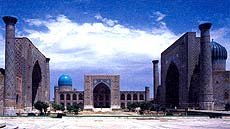 una moschea tipo IWAN (Samarcanda)